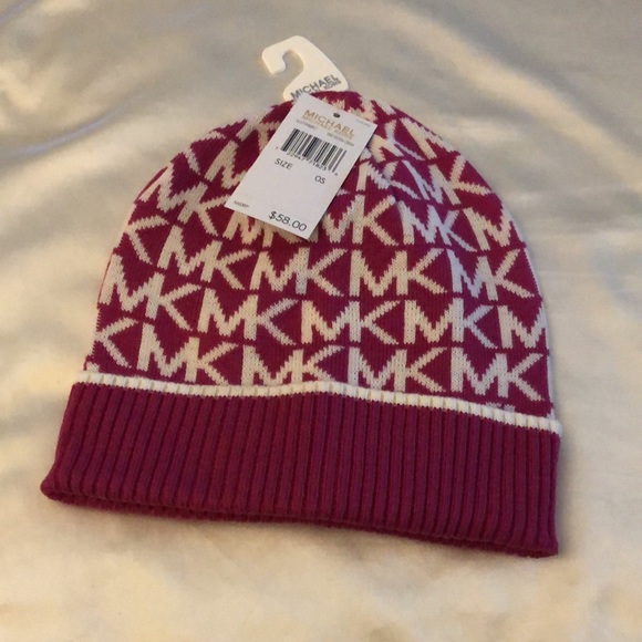Michael Kors Cuffed Beanie Hat Deep Fuchsia Cream Logo Print OS NWT - Picture 2 of 12